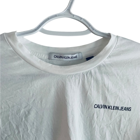 🤍Calvin Klein Small White Crop top with long sleeve🤍 - Picture 6 of 8